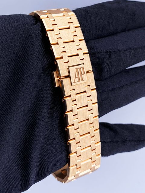 Audemars Piguet Royal Oak 15400OR.OO.1220OR.01 Image 5